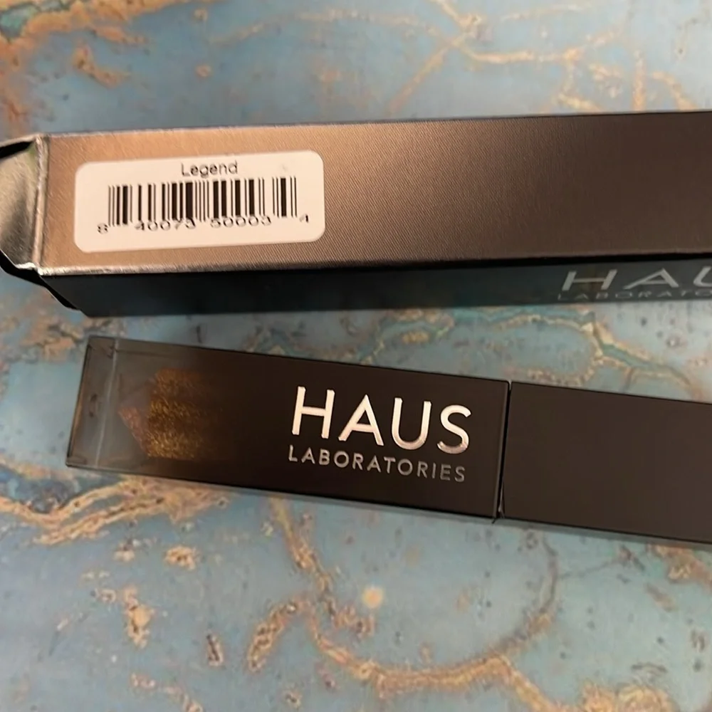 Haus Laboratories sleek all